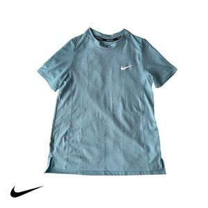 NIKE WOMENS RUNNING DRI-FIT  SHORT SLEEVE TEE CLASSIC SIZE S BABY BLUE